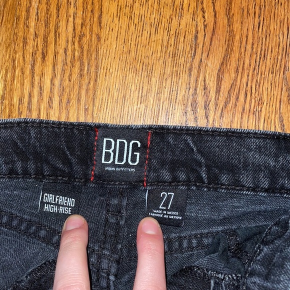 Urban Outfitters Hi rise girlfriend denim shorts - Picture 2 of 3